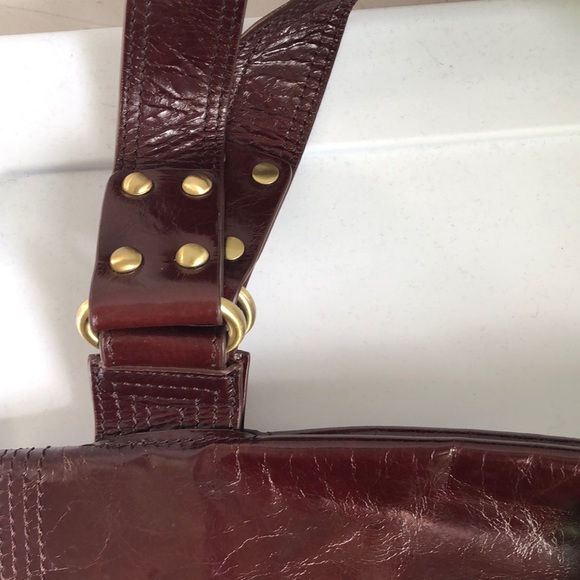 Della Shoulder Bag - Picture 10 of 13